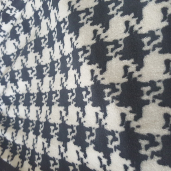 Daniel Buchler Pyjama Pants, Black and White; Size Large - Picture 4 of 6